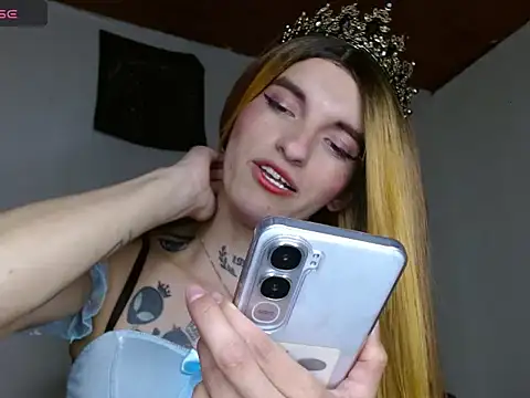 Scarlett_crastrawberry webcam