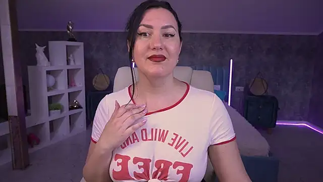 VelvetLuck webcam