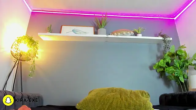 Kira_Exe_ webcam