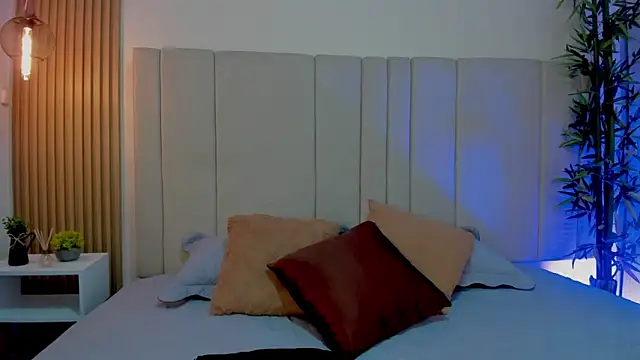 Victoria_Rosee webcam