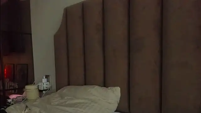 Skeshisamae - Male webcam sex chat