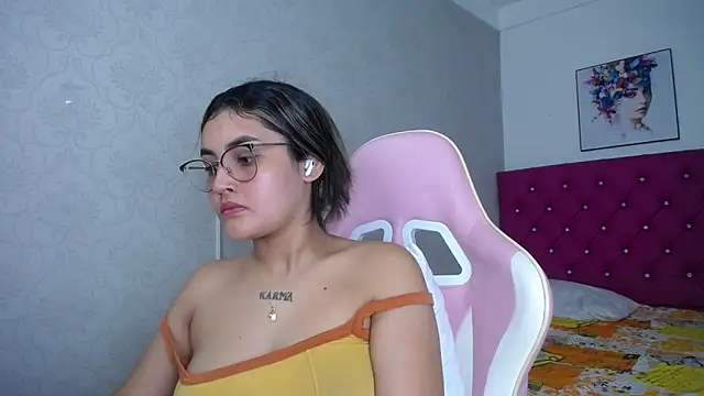 kathe-mills235 webcam