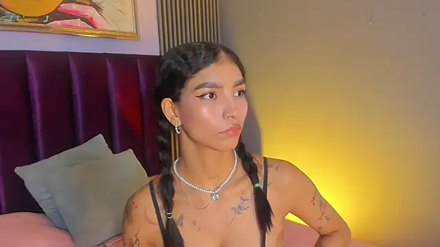 LauraAristizabal webcam