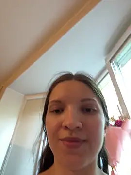 MelaniGrand webcam