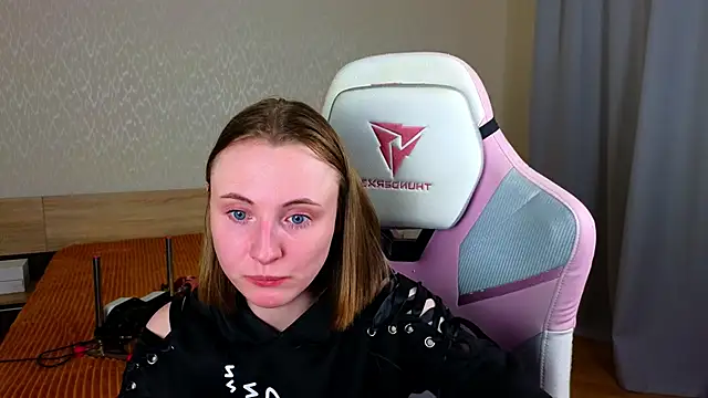 Cowell_Adelina webcam