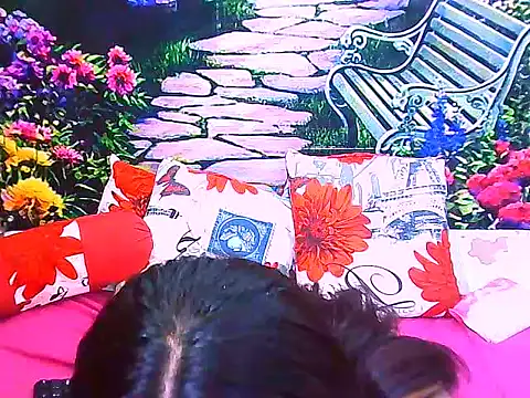 IndianPretty14u2Luv webcam