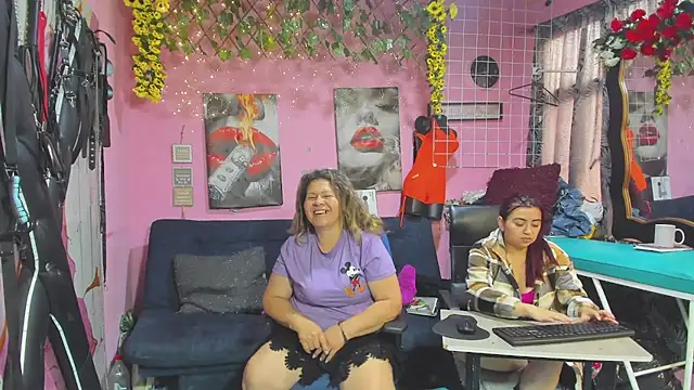 lesbiancuple webcam