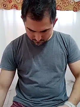 bradd_32 (M young) - HANDJOB+CUMSHOT