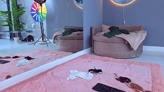 SpoilM3Mor3 webcam