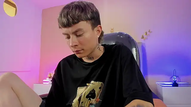 Nascary_Fox webcam