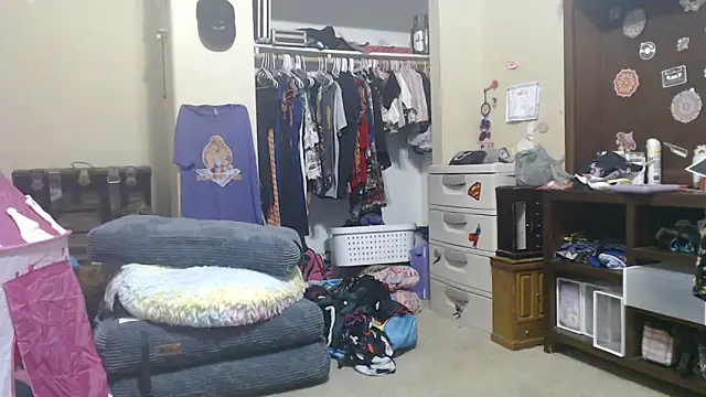 mamabee88 - MamaBee88's free webcam - UK Sex Cams
