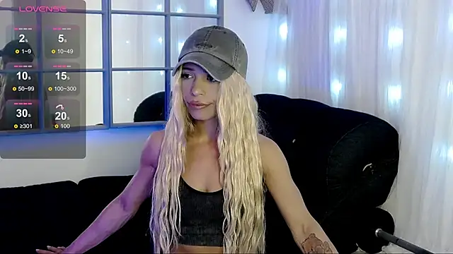 SarahRaynex webcam
