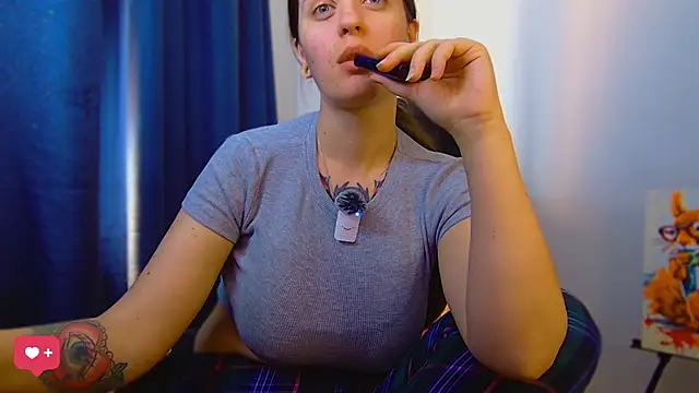 Ann_mikela webcam