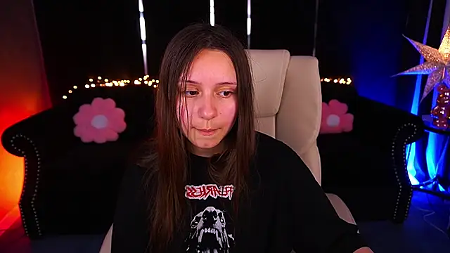 TinyNatalie webcam