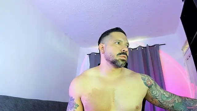 freelovecouple - FreeLoveCouple's free webcam - UK Sex Cams