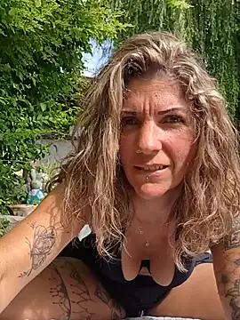 dreamlove1 - Dreamlove1's free webcam - UK Sex Cams