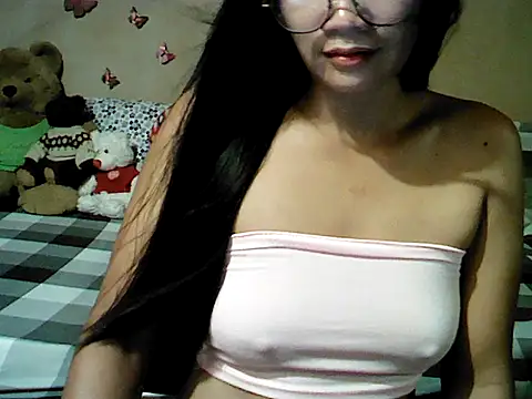 mia_rein - Mia_Rein's free webcam - UK Sex Cams