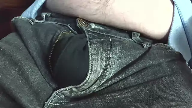 hairyandtiny webcam