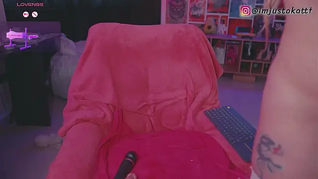 sensualkattt webcam