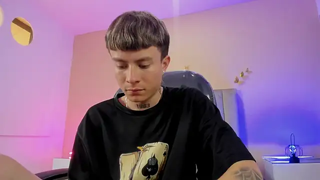 Nascary_Fox webcam