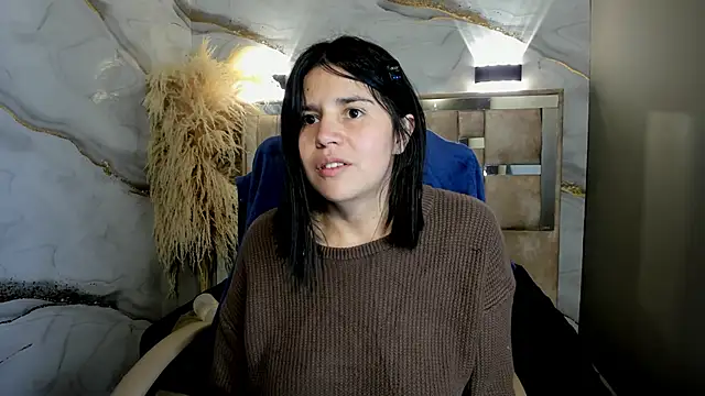 Cata_black webcam