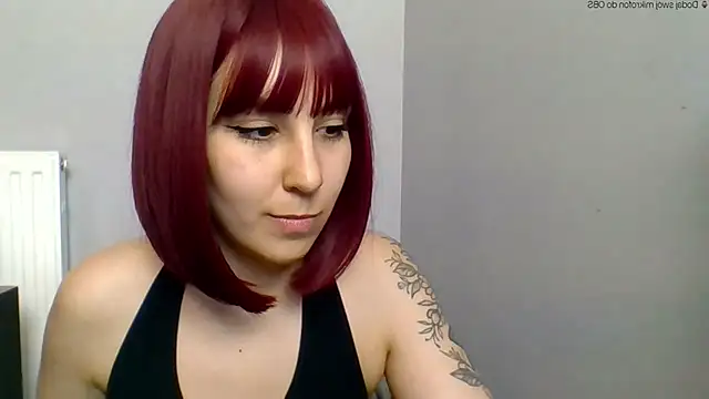 ZaraHotTeen webcam