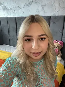 AmandaSnack webcam