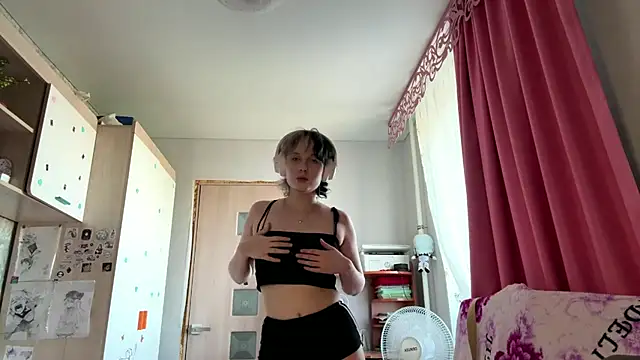 CuteLilit webcam