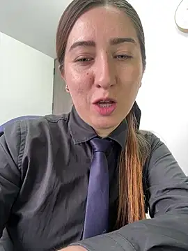 suzy-111 - Suzy-111's free webcam - UK Sex Cams