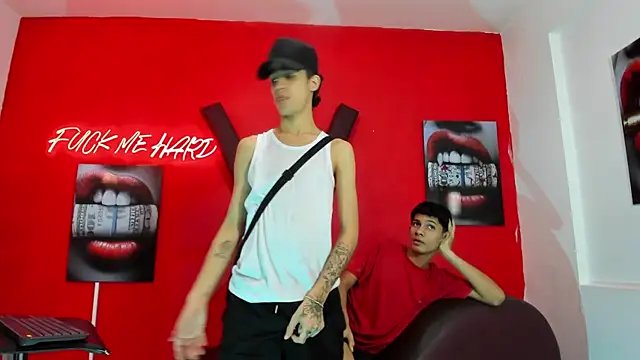 TWINKS_BOYSX webcam