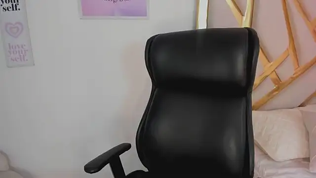 LanaJones_ webcam