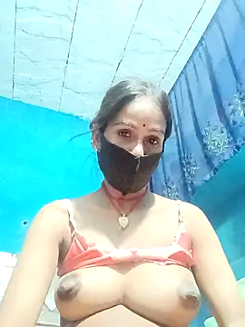 Nandani-758 webcam