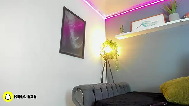 Kira_Exe_ webcam