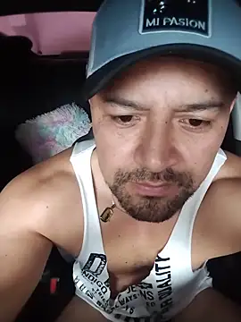 alejomoretti (Ask my age) - cum show