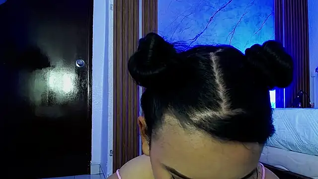 _Miaaleon webcam