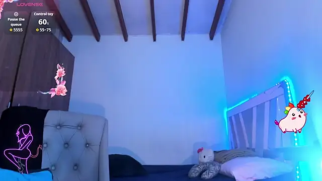 SkyeGabbyRose webcam
