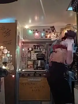 whitetrashdirtyslut webcam