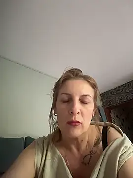 hot-milf4u - Hot-Milf4U's free webcam - UK Sex Cams