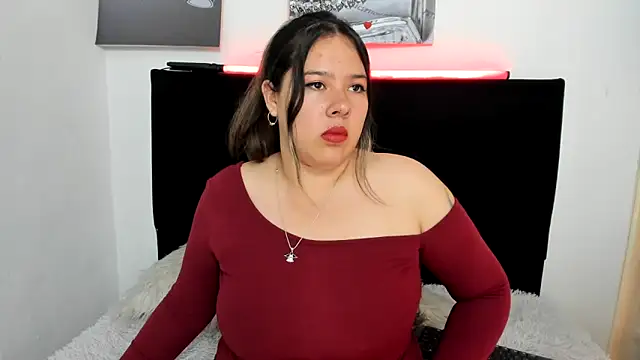 LinaBrowm webcam