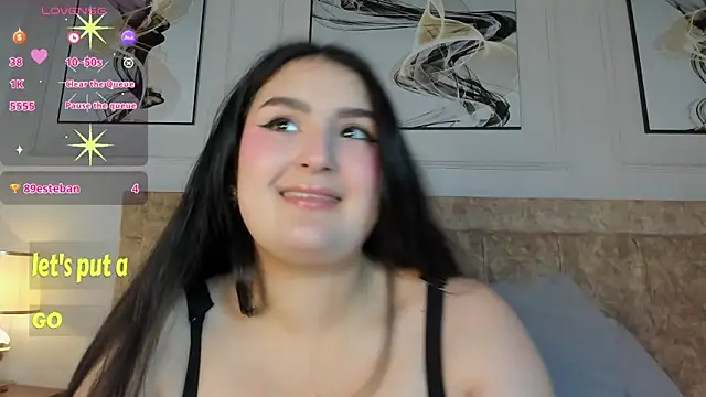 zoe_moon__ webcam