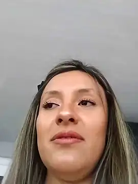 CynthiaMore webcam