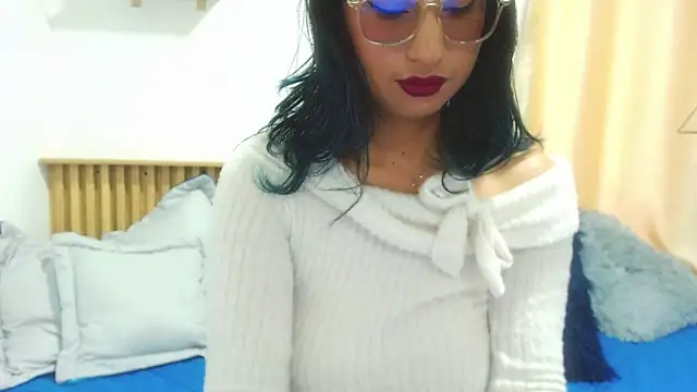 Violet_2003 webcam