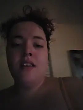 nuttiebuddy1 webcam