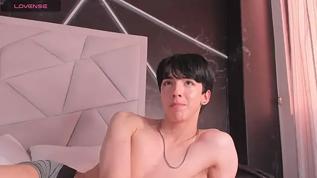 Quma86 - Male webcam sex chat