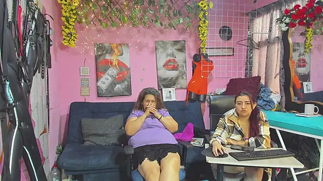 lesbiancuple webcam