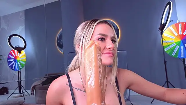 SpoilM3Mor3 webcam