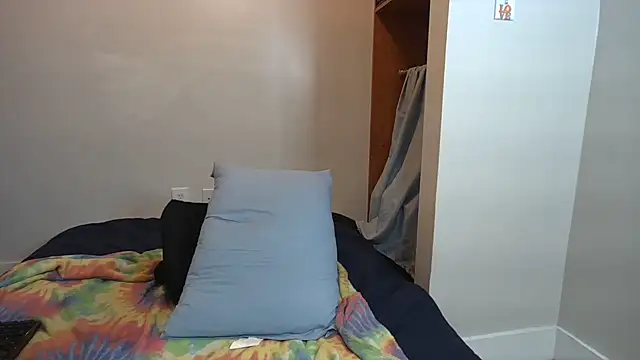 zander823 - Zander823's free webcam - UK Sex Cams