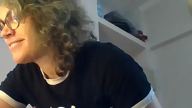 ju-hot - Ju-Hot's free webcam - UK Sex Cams