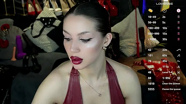 MistressDarsy webcam