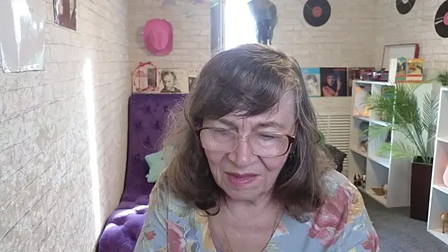 Betty_Brick webcam